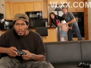 Trói tay con dâu địt tung lồn cực phê