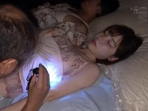 Thăm massage chân Xiang Zong, thăm câu lạc bộ đêm khuya, cô gái trẻ sành điệu, khuôn mặt thanh tú, đôi chân dài, dự án liếm phải làm, cực khoái sau cực khoái