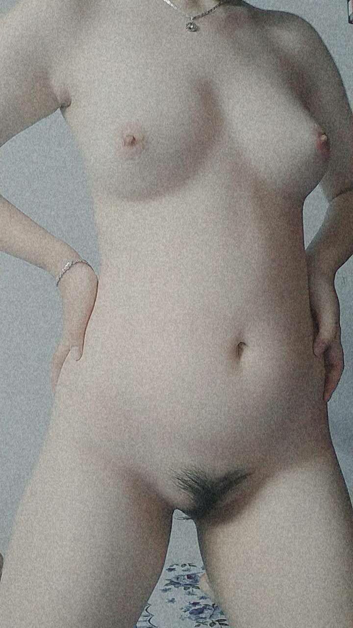 Bố má đi vắng 1 tuần, thanh niên may mắn ở nhà xxx một lúc 3 cô bạn thân